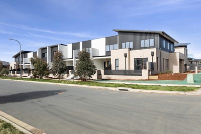 /international/au/10-borg-street-googong-nsw-152469144/