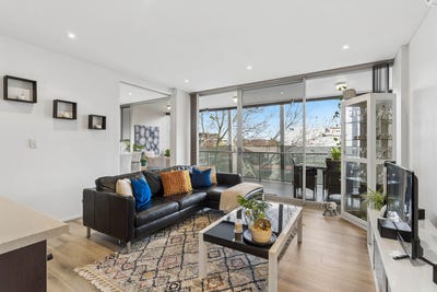 /international/au/7-18-main-street-mawson-lakes-sa-151551076/