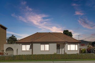 /international/au/10-killard-street-queanbeyan-nsw-151321368/