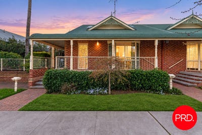 /international/au/3-32-macquoid-street-queanbeyan-east-nsw-152465076/