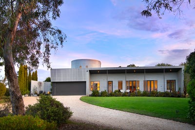 /international/au/8-saunders-court-elphinstone-vic-151347236/