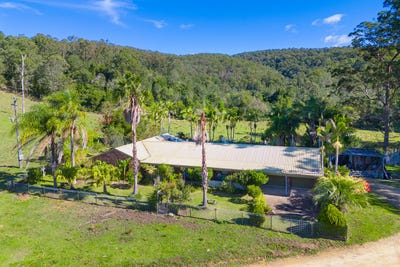 /international/au/256-spokes-road-ballengarra-nsw-151493592/