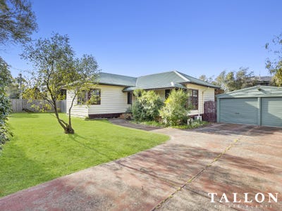 /international/au/17-william-street-hastings-vic-150818312/