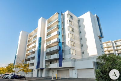 /international/au/1-68-college-street-belconnen-act-150832424/