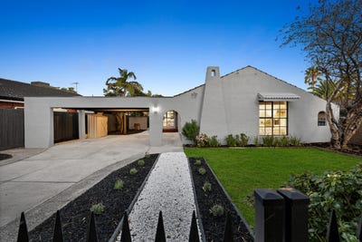 /international/au/11-seaton-drive-dingley-village-vic-151577552/