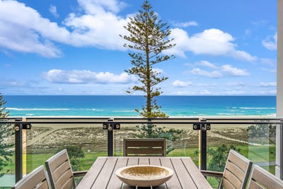 /international/au/601-76-musgrave-street-kirra-qld-152222732/