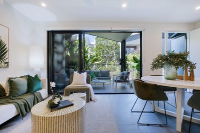 /international/au/83-9-ellen-street-carina-qld-152545164/