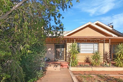 /international/au/33-morish-street-broken-hill-nsw-148486316/