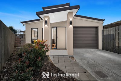 /international/au/26-26a-damian-court-cranbourne-vic-152556460/