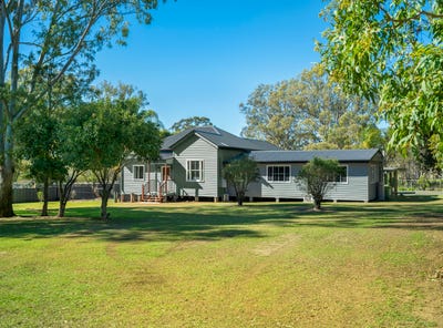 /international/au/7715-new-england-highway-crows-nest-qld-151264924/