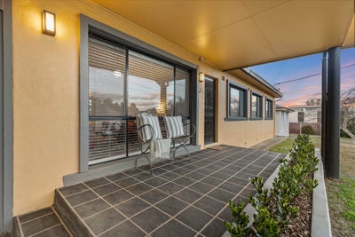 /international/au/5-marconi-street-kooringal-nsw-148705252/