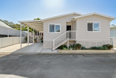/international/au/8-300-kings-point-drive-ulladulla-nsw-151098400/