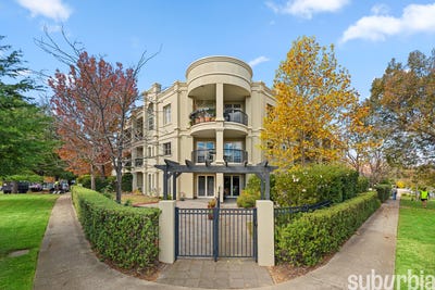 /international/au/8-15-fitzroy-street-forrest-act-151199040/