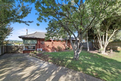 /international/au/79-horn-street-leongatha-vic-151215128/