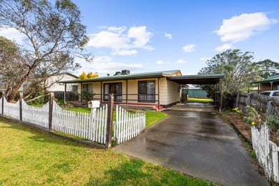 /international/au/33-justice-parade-heyfield-vic-148443500/