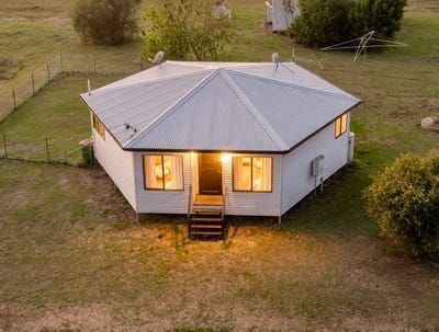 /international/au/43-gilbride-street-nobby-qld-151394168/