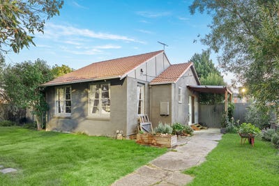 /international/au/17-kokoda-street-heidelberg-west-vic-151528640/