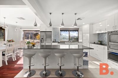 /international/au/26-garrard-street-spence-act-151268092/