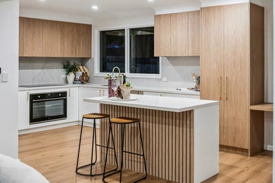 /international/au/19-benelong-crescent-seaford-vic-152037648/
