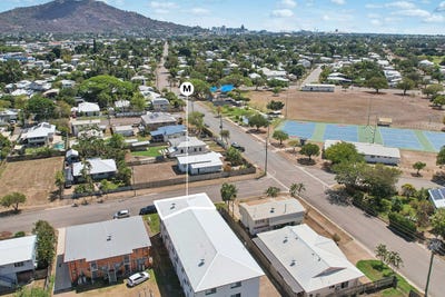 /international/au/5-17-gleeson-street-hermit-park-qld-152627448/