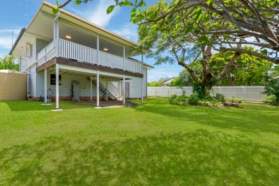 /international/au/11-cross-street-mitchelton-qld-151003180/