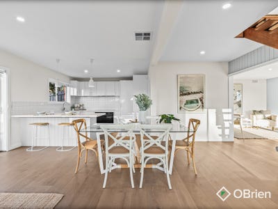/international/au/14-narambi-crescent-frankston-vic-148452196/