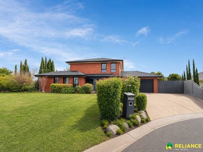 /international/au/1-odette-place-melton-west-vic-151464460/