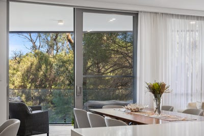 /international/au/76-2-milyarm-rise-swanbourne-wa-148428916/