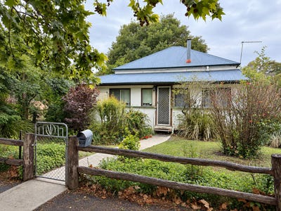 /international/au/35-herbert-street-allora-qld-152729620/