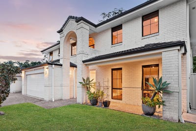/international/au/9-banbrook-court-molendinar-qld-152631276/