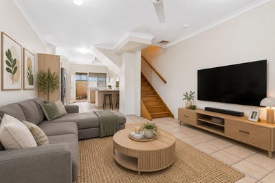 /international/au/7-1-3-sondrio-street-woree-qld-151149008/