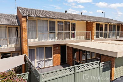 /international/au/8-196-keppel-street-bathurst-nsw-152692404/