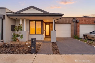/international/au/53-litoria-drive-deanside-vic-151355844/