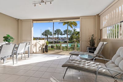 /international/au/1733-1-rialto-quay-drive-hope-island-qld-151425184/