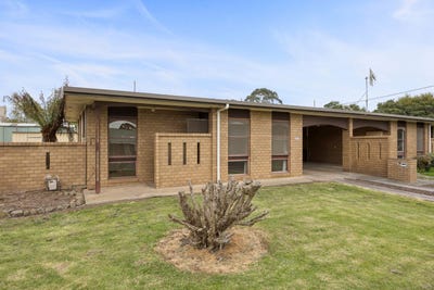/international/au/2-11-mckenzie-street-cobden-vic-152490864/