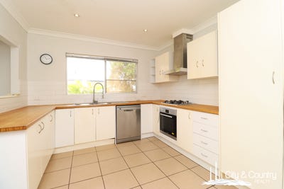 /international/au/95-spence-street-mount-isa-qld-151204592/