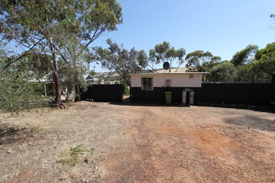 /international/au/5-bishop-court-toodyay-wa-152608728/