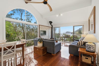 /international/au/2-11-banksia-street-blueys-beach-nsw-151138988/