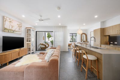 /international/au/23-45-king-street-buderim-qld-150660672/