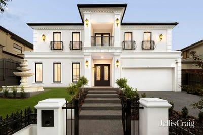 /international/au/26-greenways-road-glen-waverley-vic-151298304/