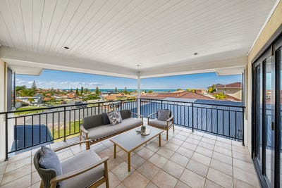 /international/au/20-carnarvon-rise-ocean-reef-wa-152384600/