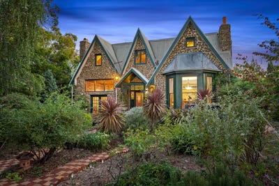 /international/au/13-innes-lane-buninyong-vic-150733244/