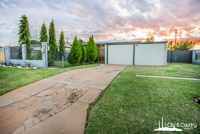 /international/au/6-daru-street-mount-isa-qld-151166496/