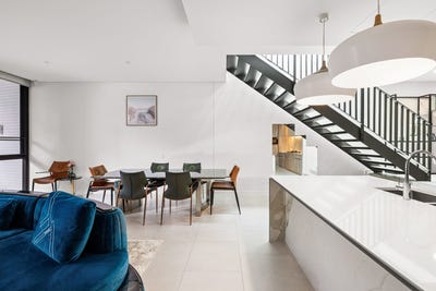 /international/au/2102-18-ocean-street-north-bondi-nsw-150801464/