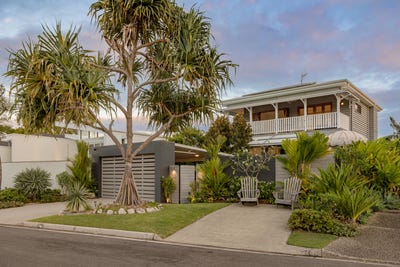 /international/au/15-laburnum-crescent-noosaville-qld-151335240/