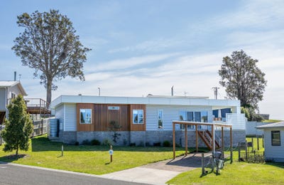 /international/au/5-hakea-court-mallacoota-vic-147499820/