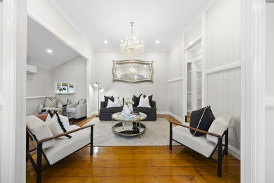 /international/au/19-waterford-road-gailes-qld-152381888/