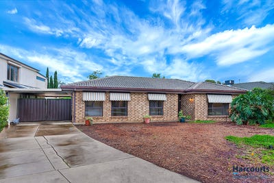 /international/au/90-fairbanks-drive-paralowie-sa-151383376/