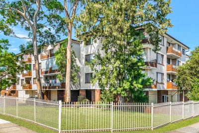 /international/au/10-35-39-york-street-fairfield-nsw-152644520/