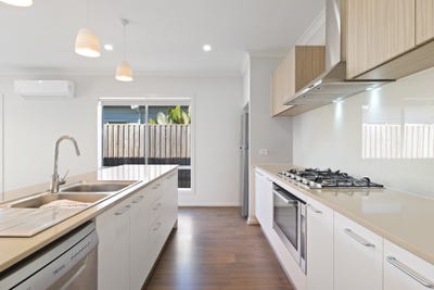 /international/au/10-sally-crescent-nirimba-qld-148581748/?lang=de